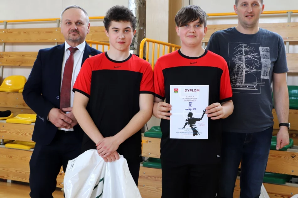 Chłopcy z Rupniowa Mistrzami Gminy Limanowa w Piłce Ręcznej Młodzieży - zdjęcie 19