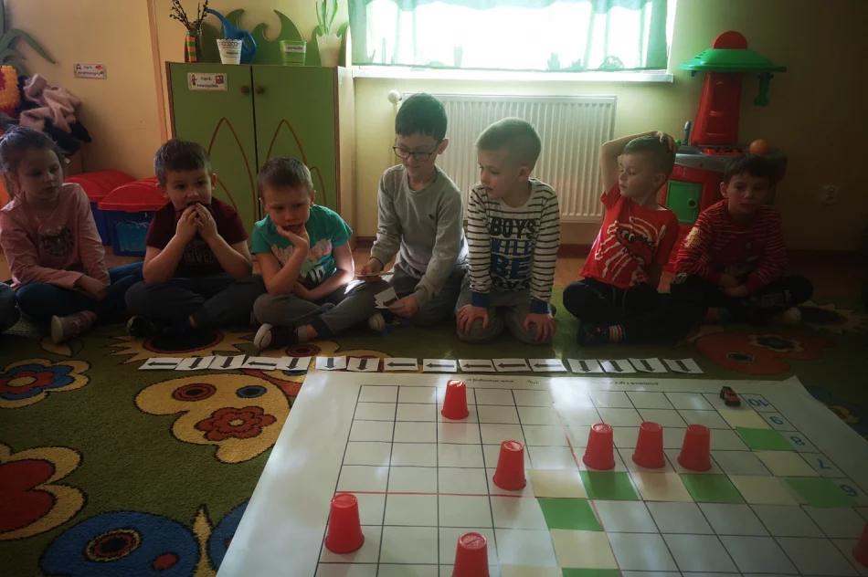 „Przedszkolaki kodują – myślenie trenują” – innowacja pedagogiczna w grupie 0b - zdjęcie 15