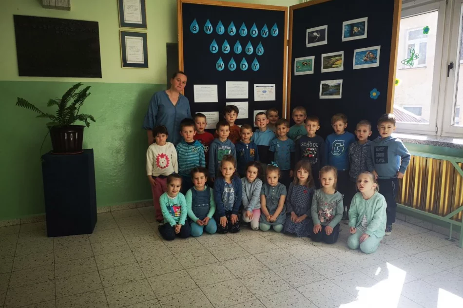„Kochamy naszą planetę” –Światowy Dzień Wody w Szkole Podstawowej w Pisarzowej - zdjęcie 12