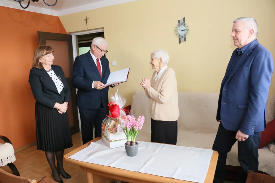 SETNE URODZINY mieszkanki Miasta Limanowa Pani JANINY FLOREK - zdjęcie 9