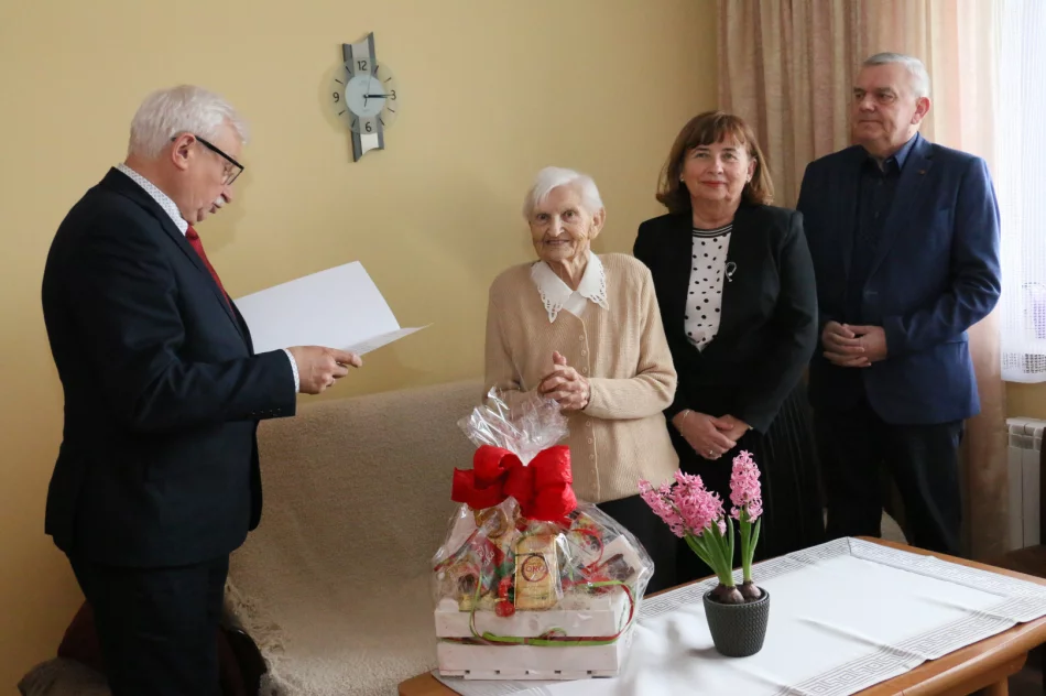 SETNE URODZINY mieszkanki Miasta Limanowa Pani JANINY FLOREK - zdjęcie 10