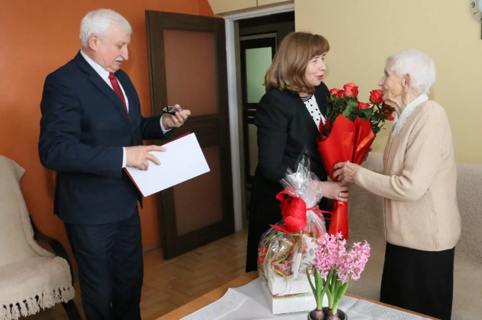 Mieszkanka Limanowej Janina Florek obchodziła setne urodziny!  - zdjęcie 4