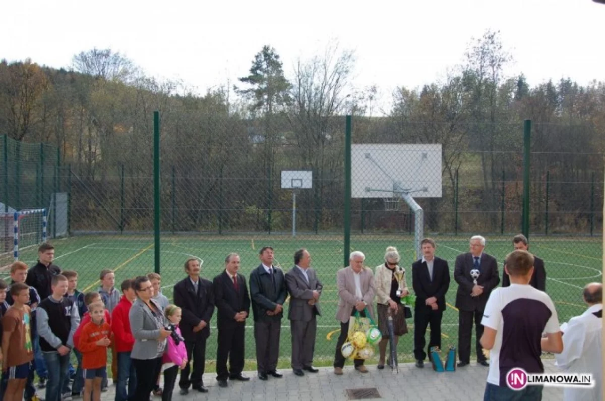 Boiska w Siekierczynie otwarte!