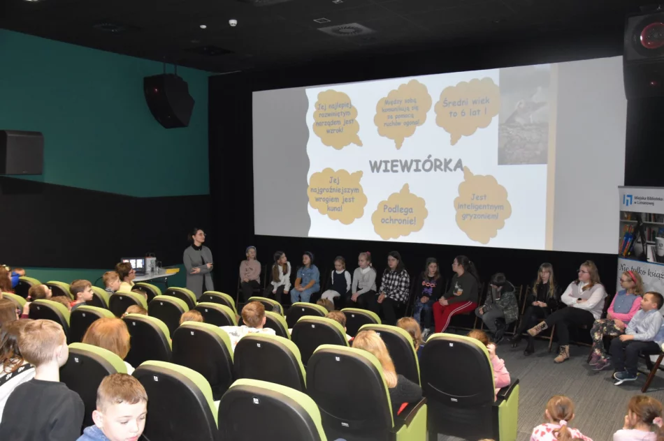 Pełne wrażeń i ekscytacji spotkanie promujące książkę „Bajka o niezwykłej wiewiórce Rudce” - zdjęcie 10