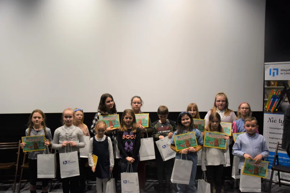 Pełne wrażeń i ekscytacji spotkanie promujące książkę „Bajka o niezwykłej wiewiórce Rudce” - zdjęcie 16