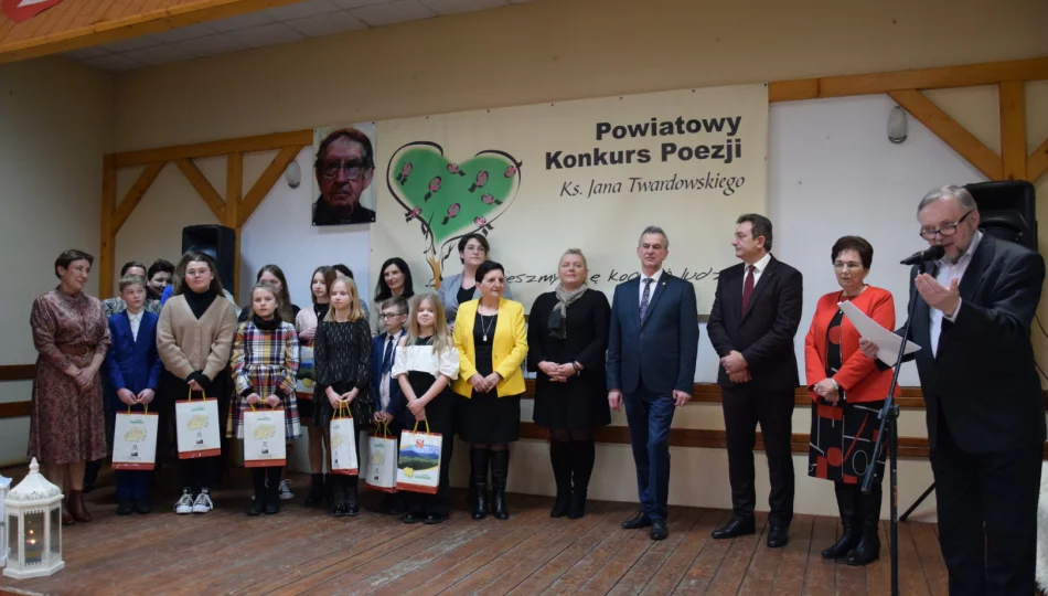 Znamy laureatów Powiatowego Konkursu Poezji ks. Jana Twardowskiego - zdjęcie 1
