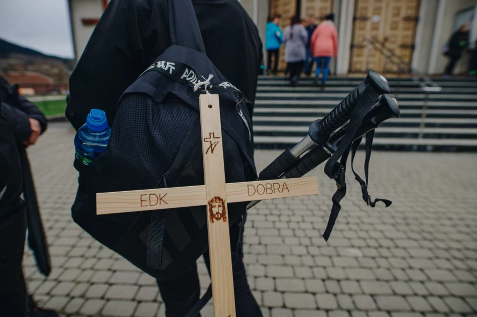 Ekstremalna Droga Krzyżowa z Dobrej 2023 zainaugurowana przez jej twórcę - zdjęcie 5