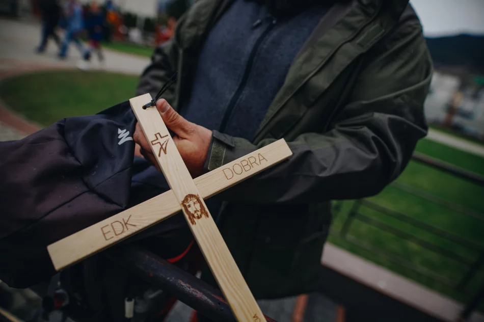 Ekstremalna Droga Krzyżowa z Dobrej 2023 zainaugurowana przez jej twórcę - zdjęcie 13