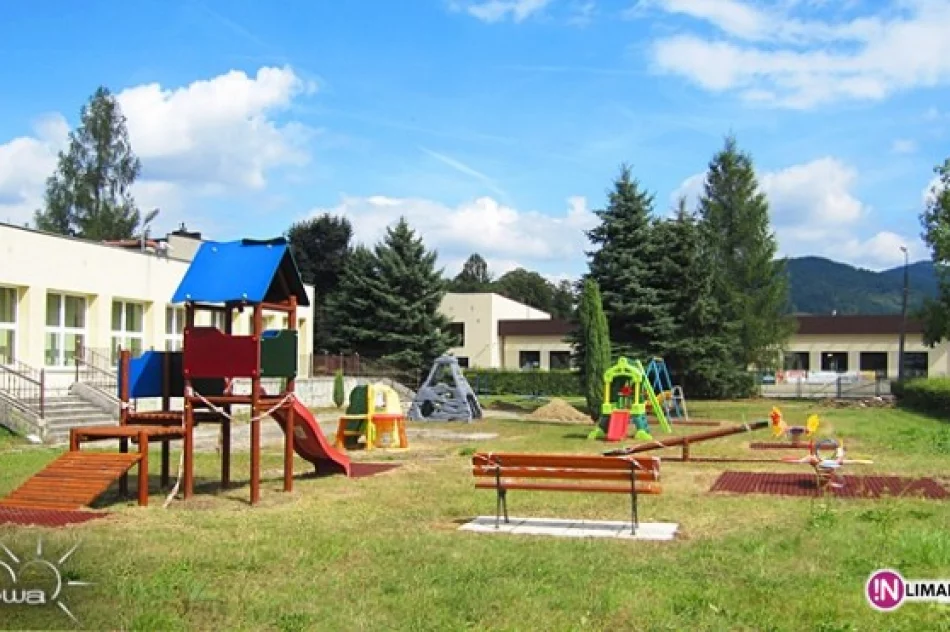 Kolorowe place zabaw - zdjęcie 4