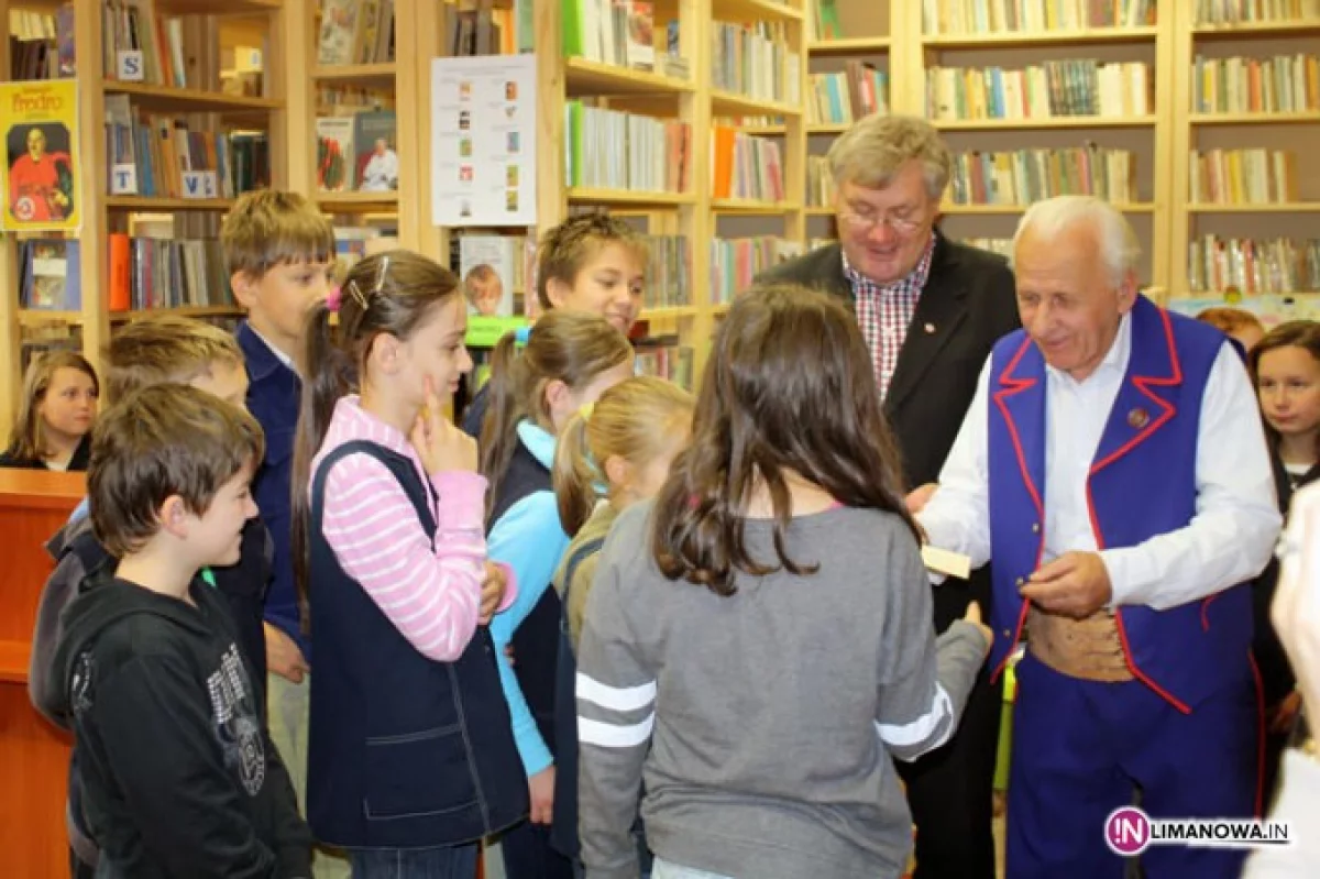 Integracyjne spotkanie w Gminnej Bibliotece Publicznej w Starej Wsi