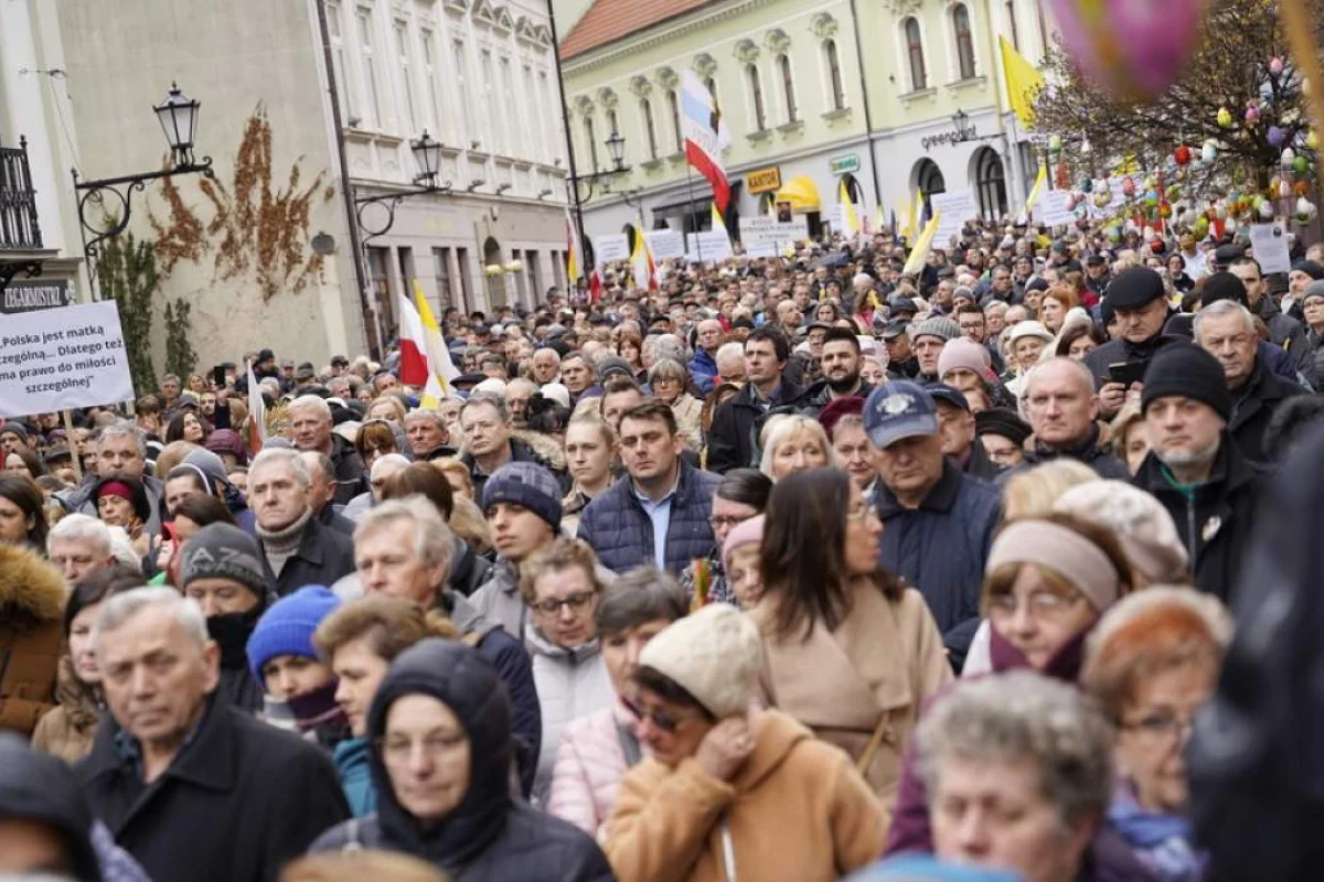 Tłumy na marszu w Tarnowie 