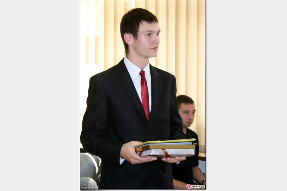 Marcin Wrona otrzymał Nagrodę Burmistrza Miasta Limanowa - zdjęcie 3