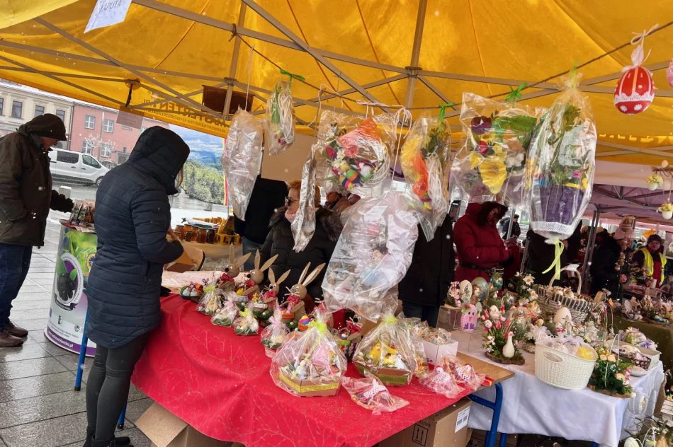 Kiermasz wielkanocny okraszony… śniegiem - zdjęcie 2