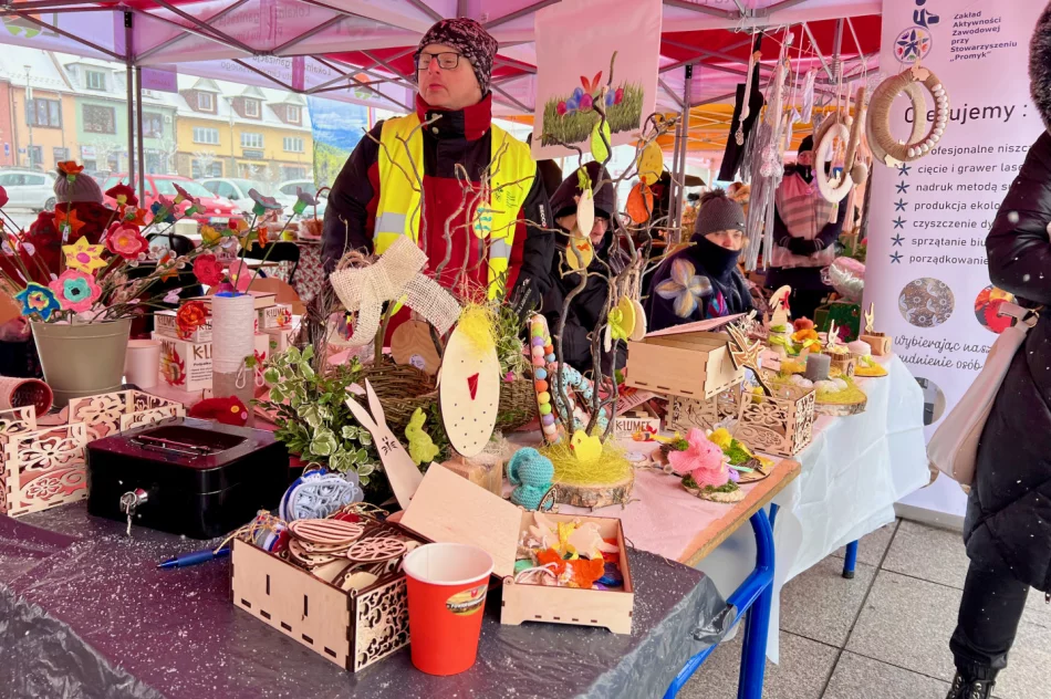 Kiermasz wielkanocny okraszony… śniegiem - zdjęcie 8