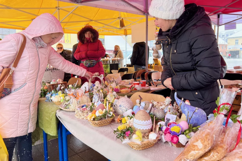 Kiermasz wielkanocny okraszony… śniegiem - zdjęcie 9