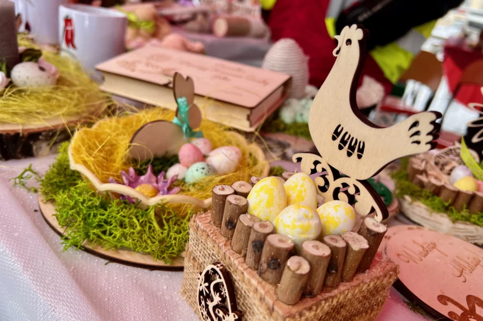 Kiermasz wielkanocny okraszony… śniegiem - zdjęcie 10