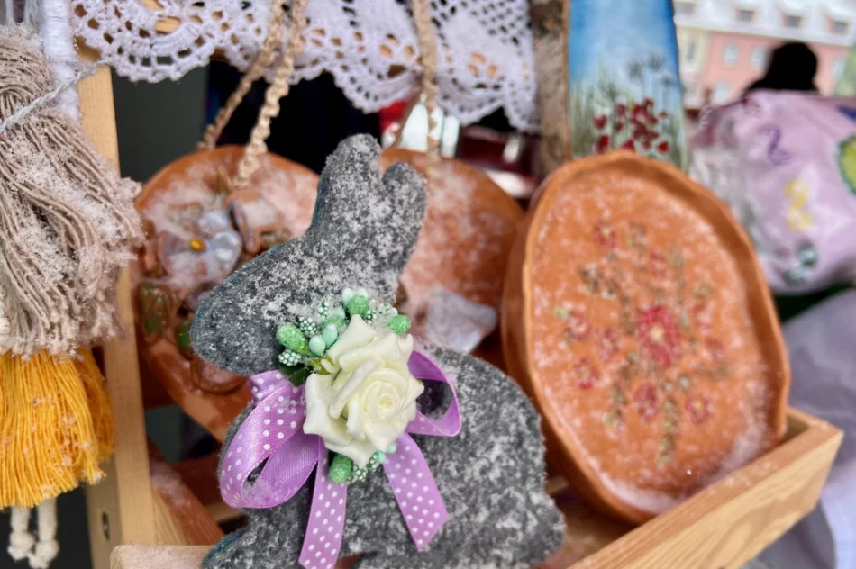 Kiermasz wielkanocny okraszony… śniegiem - zdjęcie 16