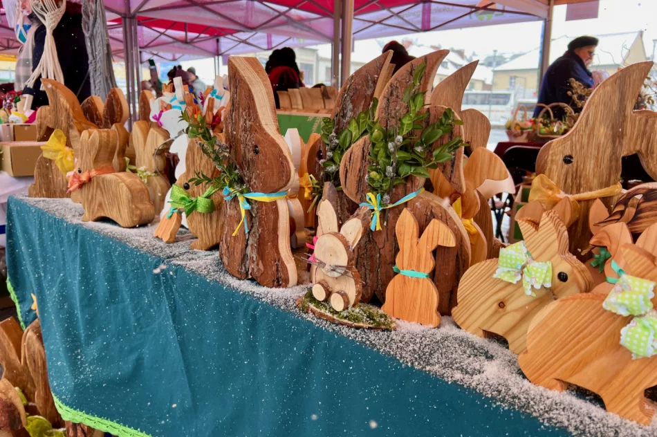 Kiermasz wielkanocny okraszony… śniegiem - zdjęcie 19