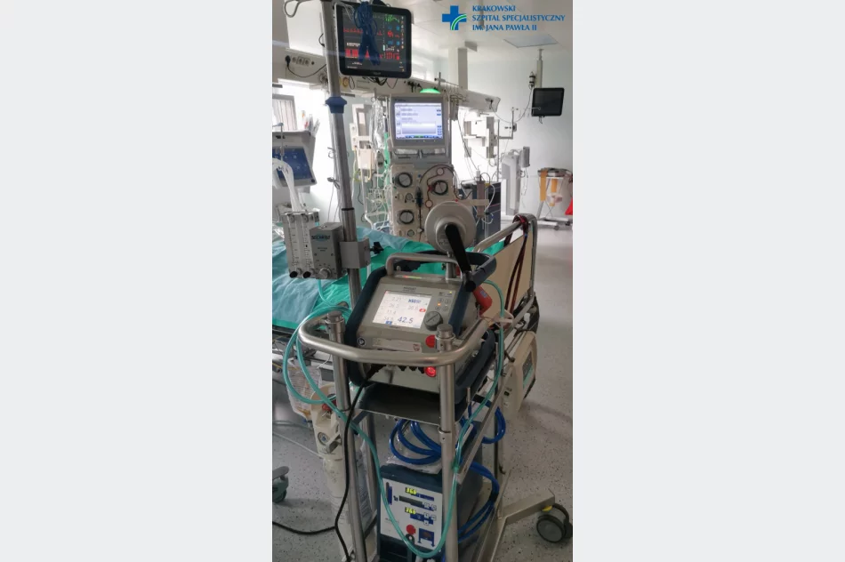 Nie lekceważ objawów grypy – alarmują lekarze. 43-latka wymagała włączenia ECMO - zdjęcie 2