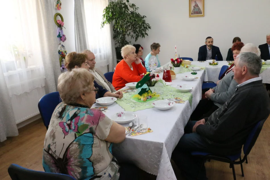 Przedświąteczne spotkanie w Dziennym Domu „Senior+” w Limanowej - zdjęcie 6