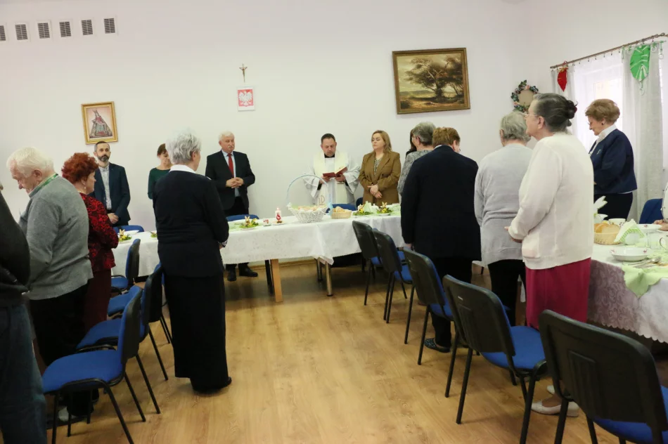 Przedświąteczne spotkanie w Dziennym Domu „Senior+” w Limanowej - zdjęcie 16