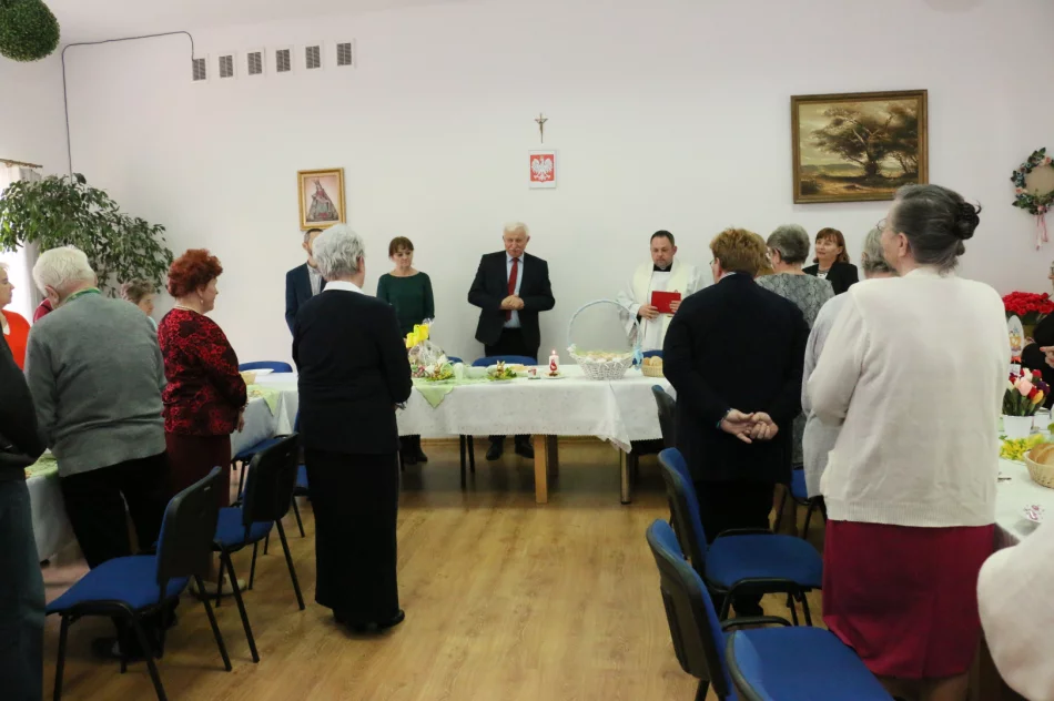 Przedświąteczne spotkanie w Dziennym Domu „Senior+” w Limanowej - zdjęcie 18