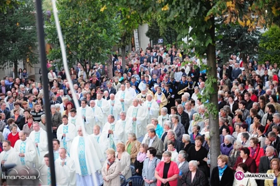 Limanowa - Księdzu Biskupowi - zdjęcie 2