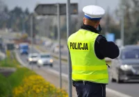 Będzie więcej policji na drogach. Zakaz poruszania dla ciężarówek - zdjęcie główne