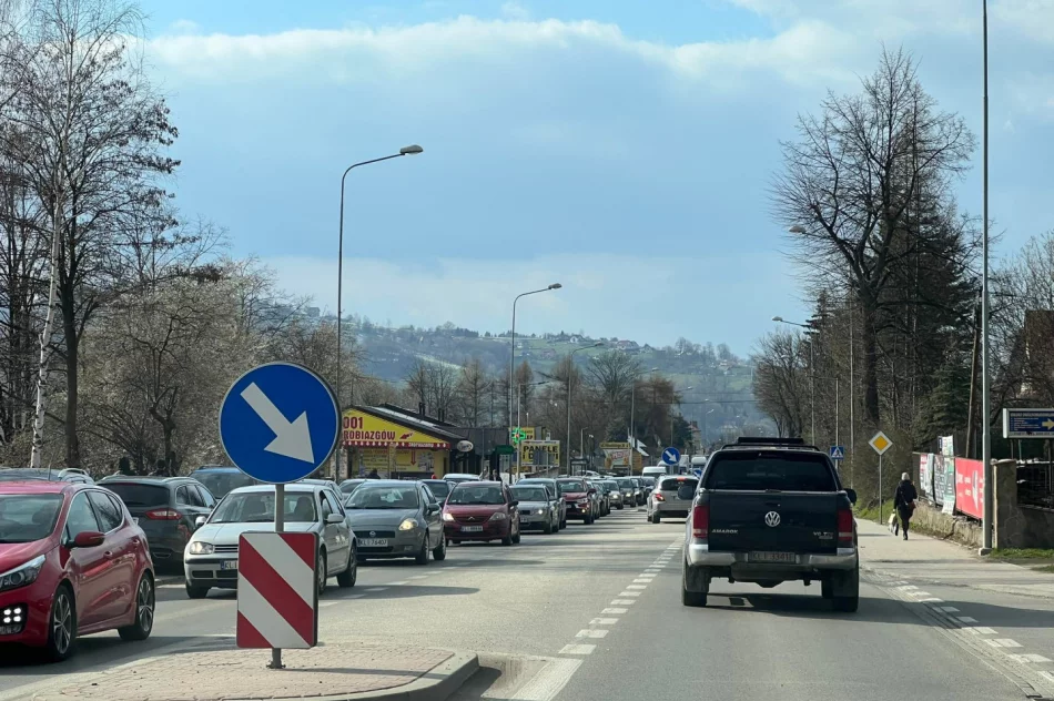 Duży ruch i korki w całym mieście - zdjęcie 2