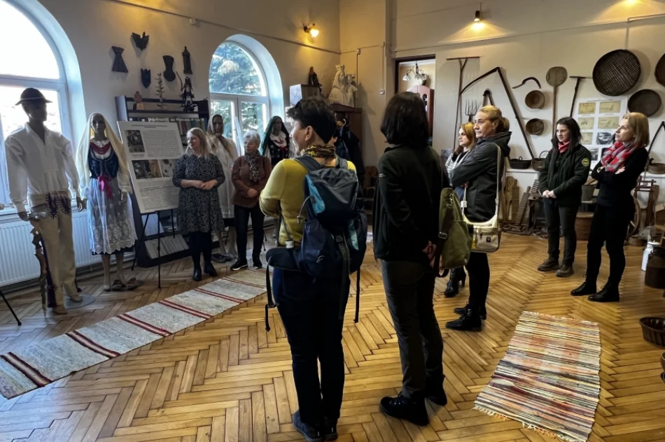 Przedświąteczne spotkanie z tradycją i kulturą - zdjęcie 11