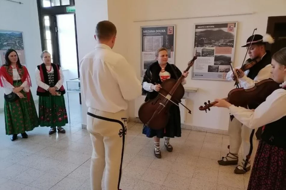 ​Finisaż wystawy z zagórzańskim akcentem - zdjęcie 9