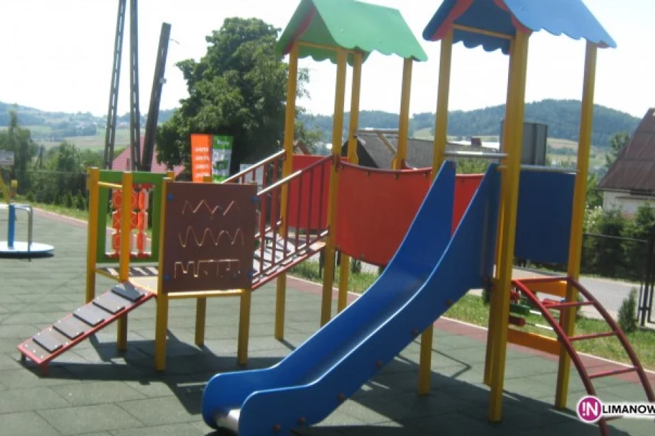 Nowe place zabaw w gminie Limanowa - zdjęcie 3