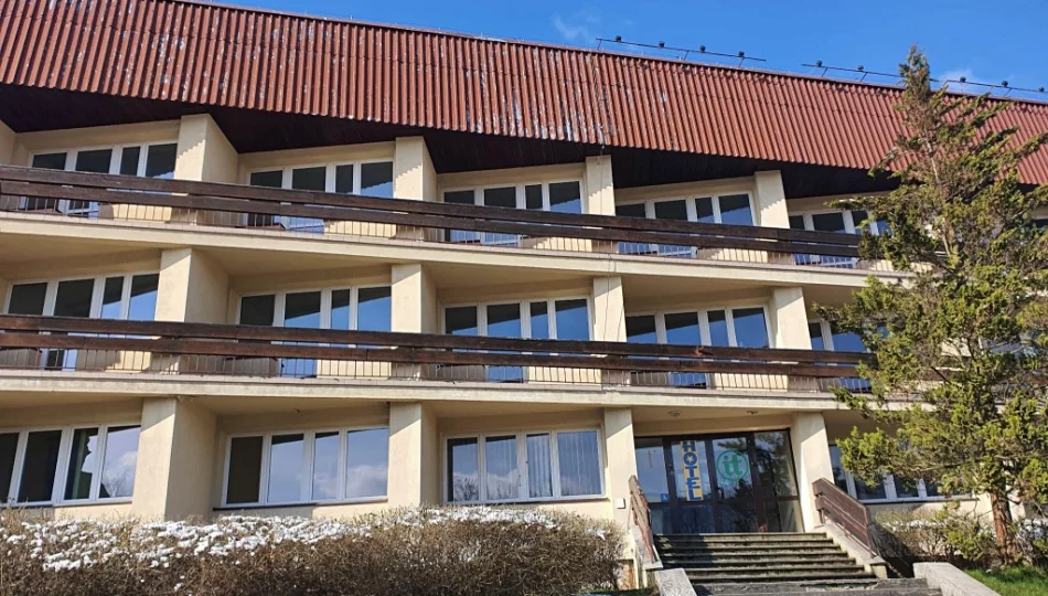 Przebudowa dawnego hotelu: nowe środki i plany modernizacji - zdjęcie 1