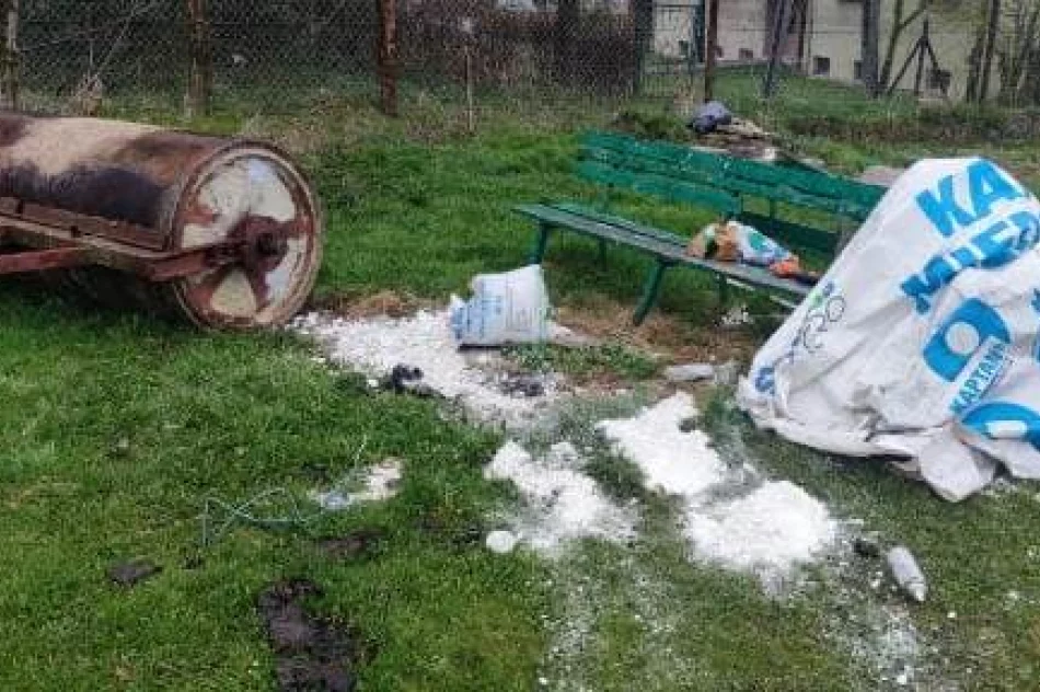 Zniszczenia na stadionie. Klub stawia ultimatum - zdjęcie 4