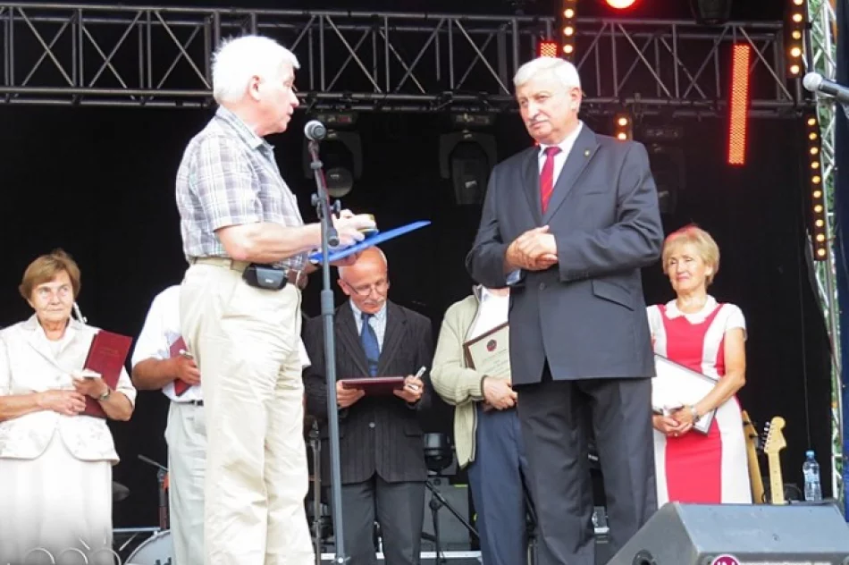 Wręczono odznaczenia miejskie - zdjęcie 4