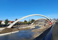 Łuki nowego mostu gotowe - zdjęcie główne