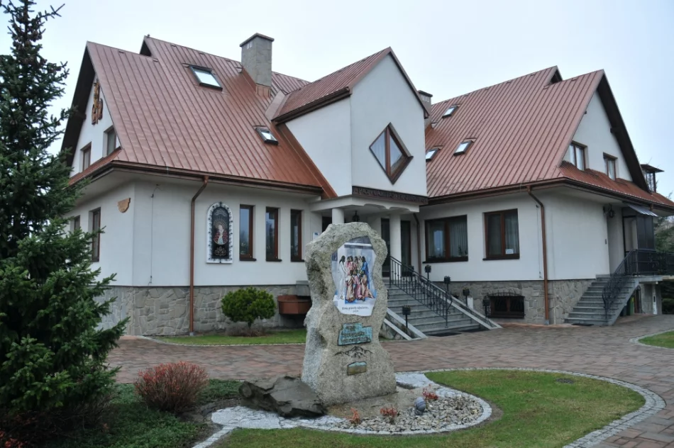 Kard. Dziwisz poświęci pierwszą w regionie Drogę Światła - zdjęcie 14