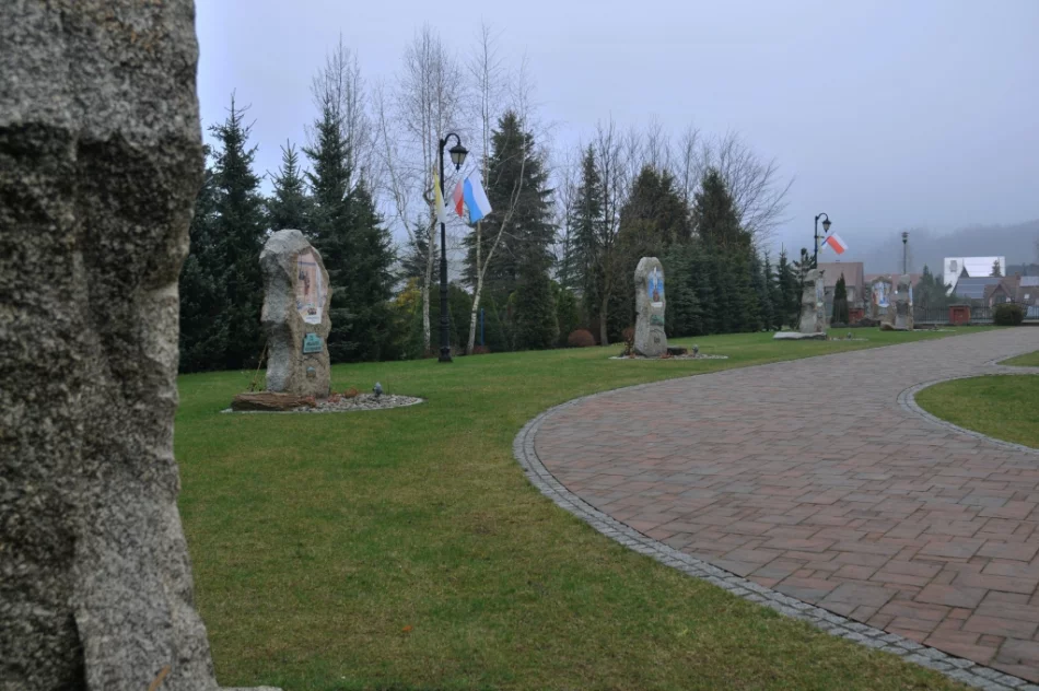 Kard. Dziwisz poświęci pierwszą w regionie Drogę Światła - zdjęcie 15