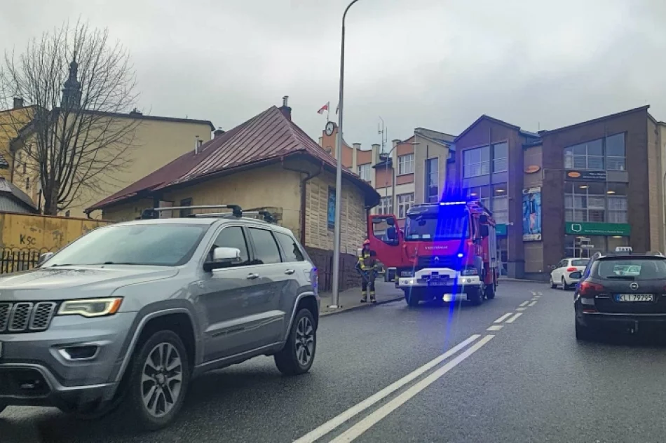 Strażacy neutralizują wyciek w centrum miasta - zdjęcie 2