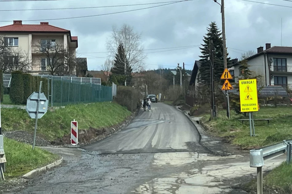 W ramach remontu zlikwidowano chodnik - zdjęcie 16