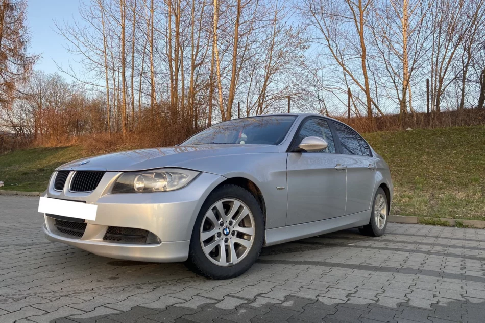Bmw seria 3 e90 320D - zdjęcie 3