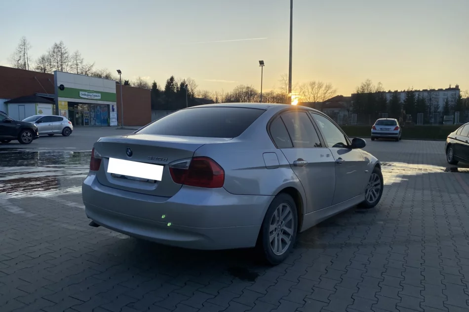 Bmw seria 3 e90 320D - zdjęcie 4
