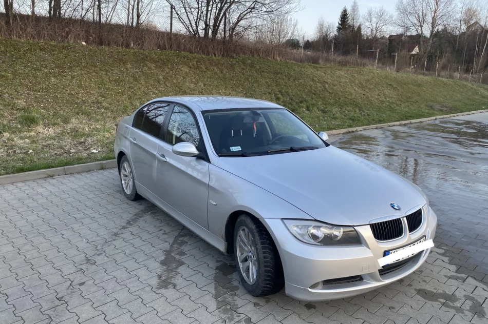 Bmw seria 3 e90 320D - zdjęcie 9