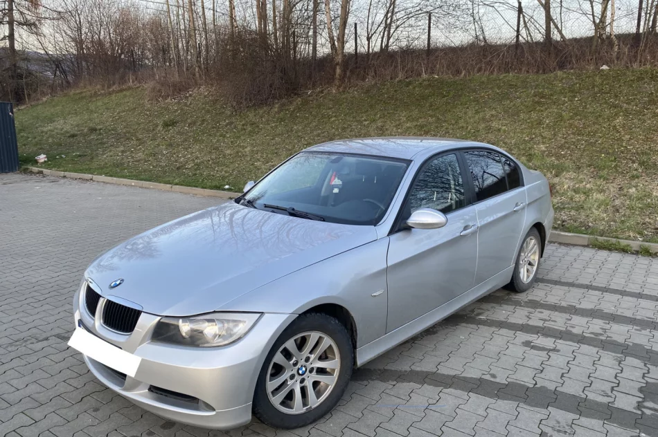 Bmw seria 3 e90 320D - zdjęcie 10