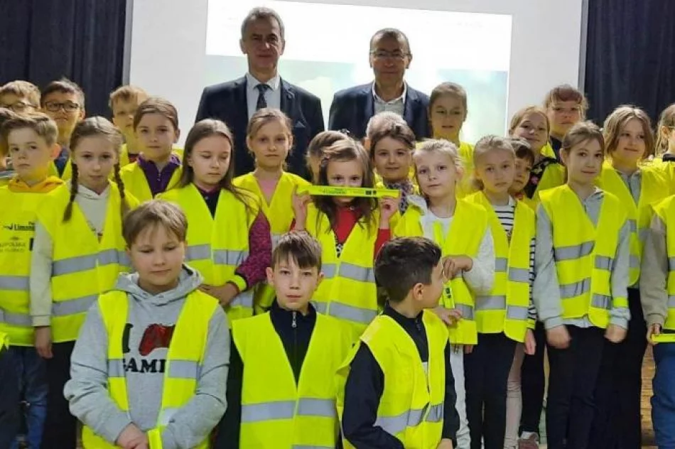 Dzieci sprzątały gminę - zdjęcie 5