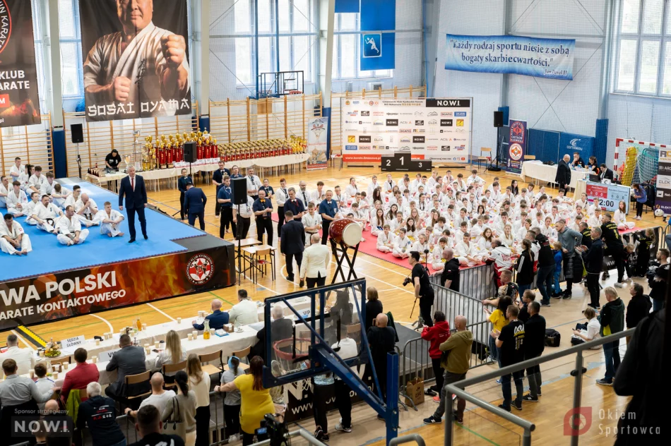 61 klubów walczyło w Limanowej na Mistrzostwach Polski Polskiego Związku Karate Kontaktowego - zobacz zdjęcia - zdjęcie 4