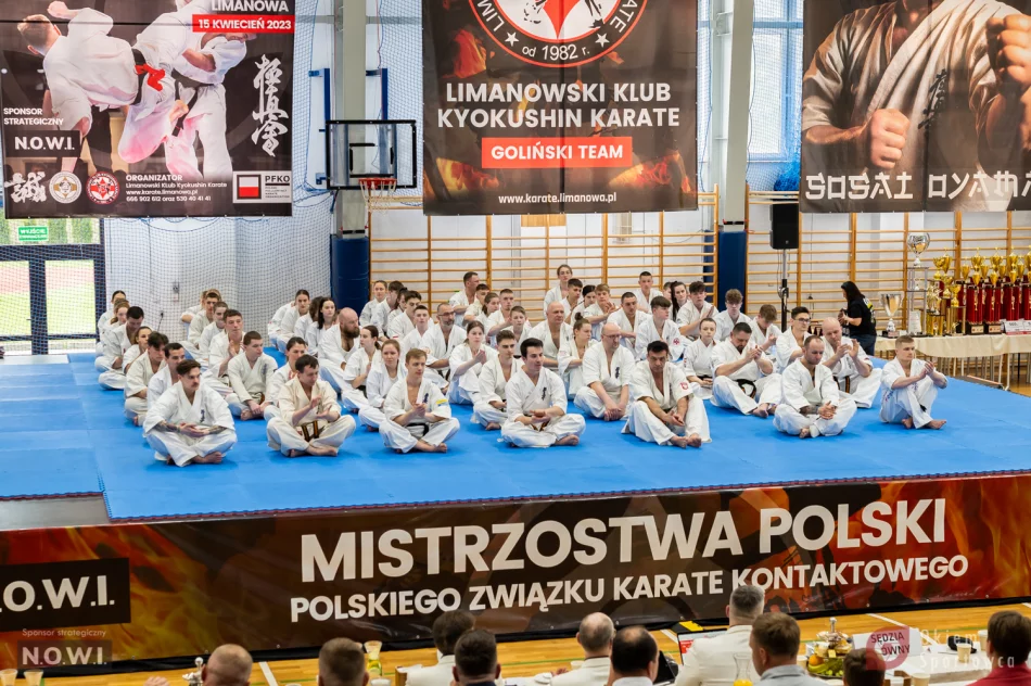 61 klubów walczyło w Limanowej na Mistrzostwach Polski Polskiego Związku Karate Kontaktowego - zobacz zdjęcia - zdjęcie 13