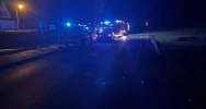 Samochód wywrócił się i zatrzymał na ogrodzeniu. Za kierownicą 19-latka - zdjęcie 2