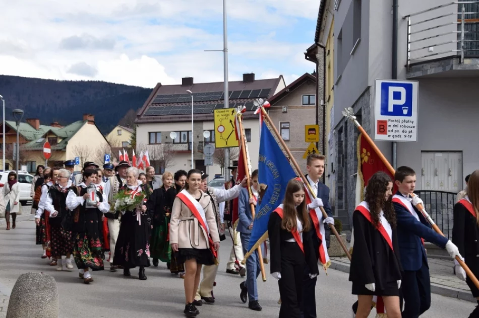Uczczono pamięć ofiar Zbrodni Katyńskiej - zdjęcie 11