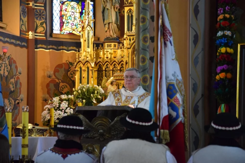 Uczczono pamięć ofiar Zbrodni Katyńskiej - zdjęcie 13